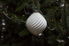 Christmas-Ball_White